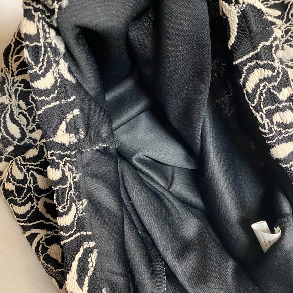 Woman Sleeveless Floral Bodycon Dress Size 4 - Picture 6 of 8